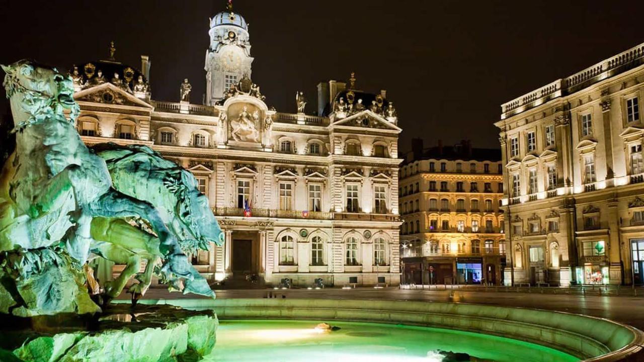 ליון Appartement Haussmannien D'Artiste, Exception, Quai De Saone Balcon+Parking מראה חיצוני תמונה